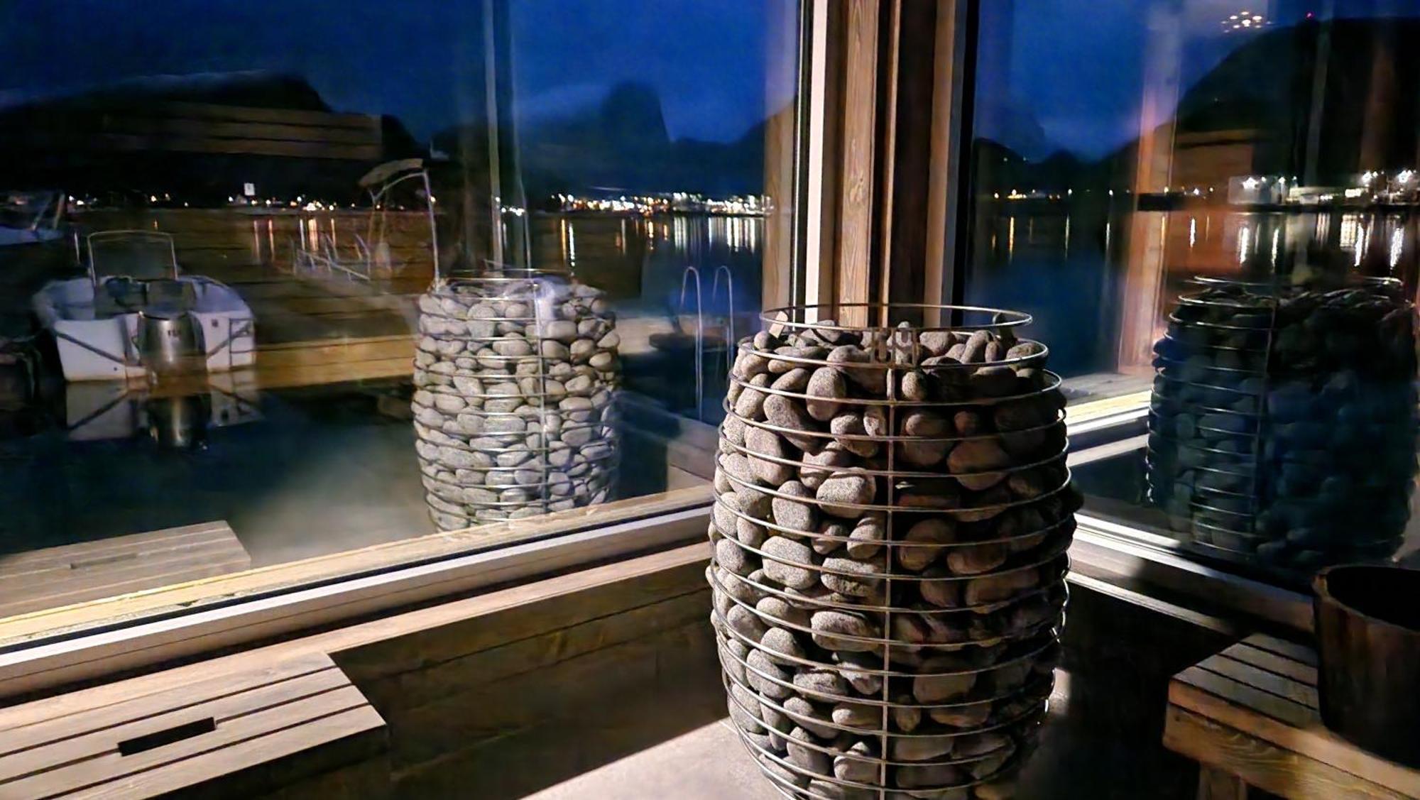 Bensvik Brygge Apartamento Vaeroy Exterior foto