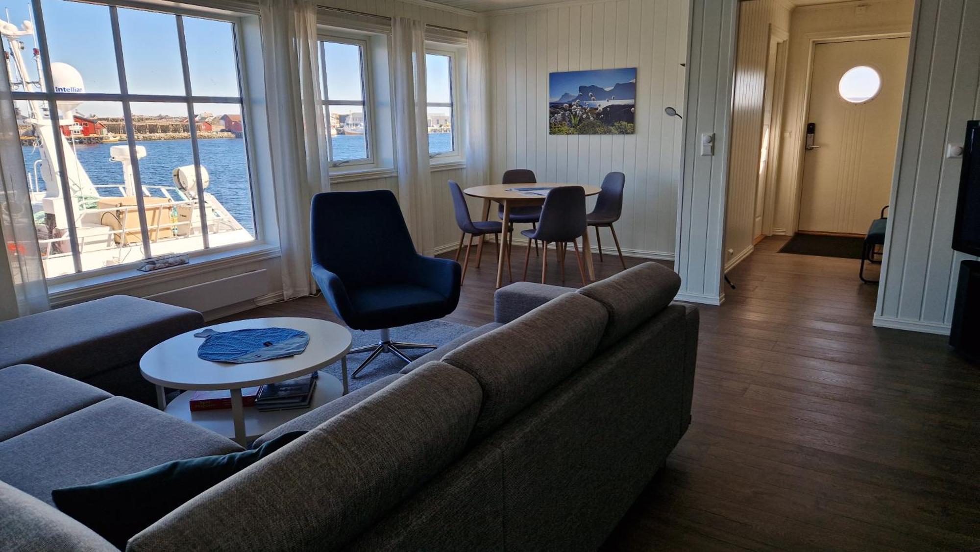 Bensvik Brygge Apartamento Vaeroy Exterior foto